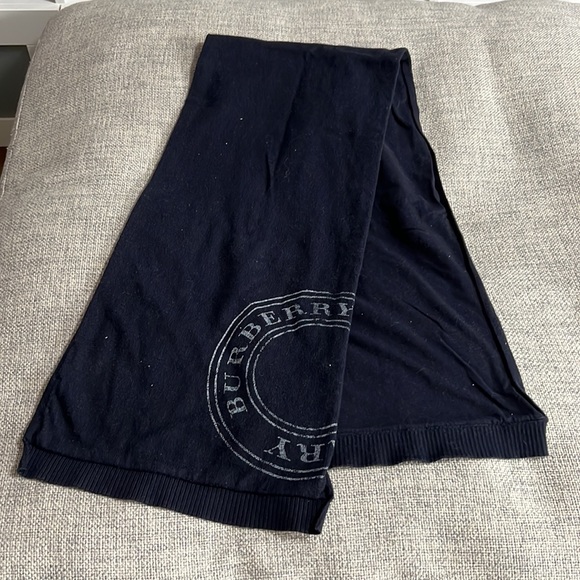 Burberry Navy Blue Scarf - Picture 2 of 4